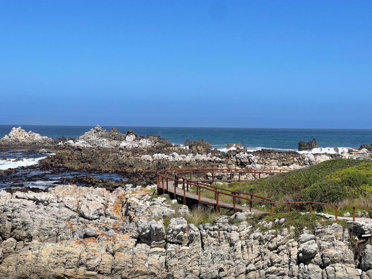 Hotel Footprints In Kleinmond Extérieur photo